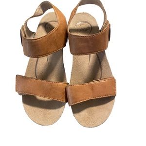 Abeo chunky sandals